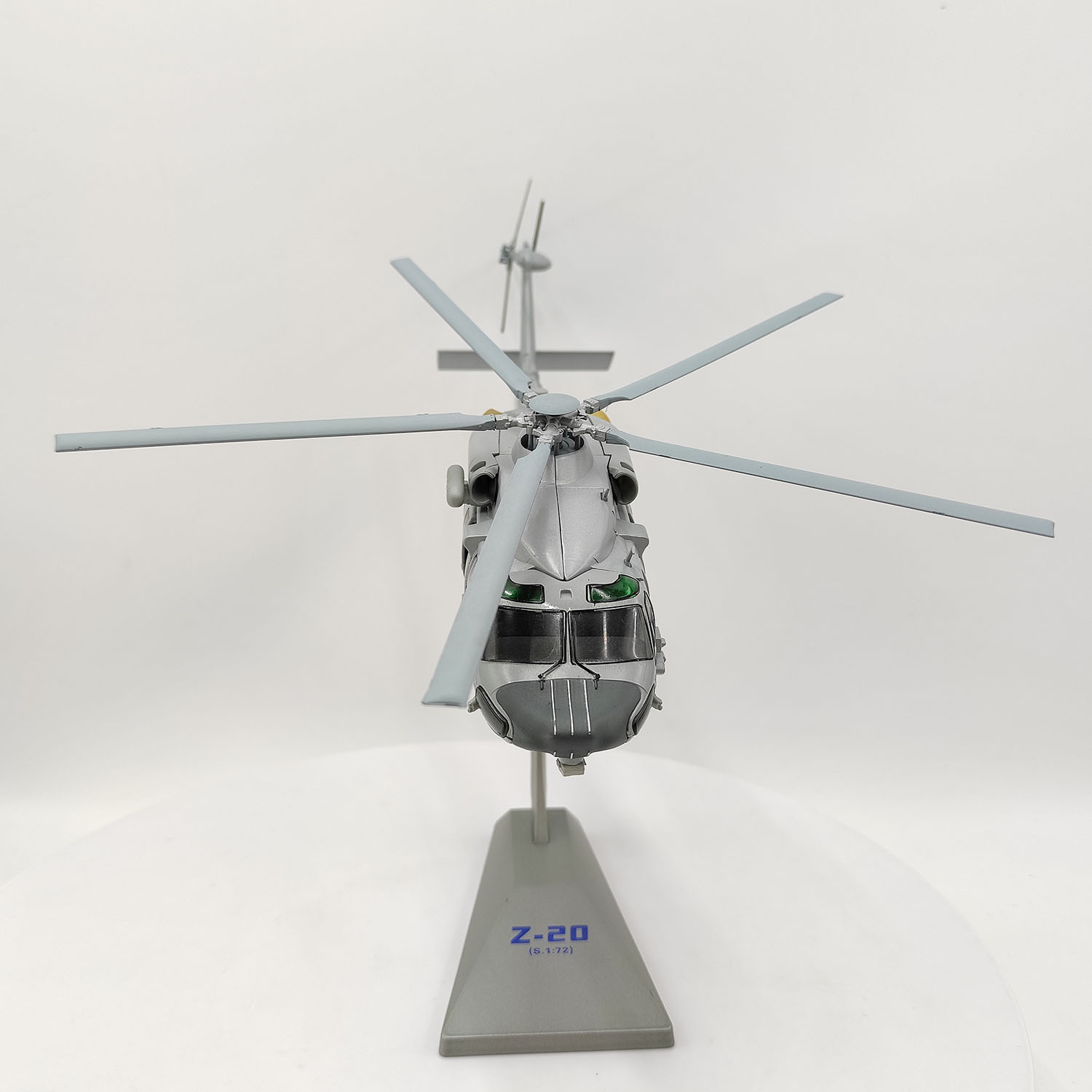 Modelo de Helicóptero Z-20 de  - Rc Helicopter Hobby Grade reseña y precio